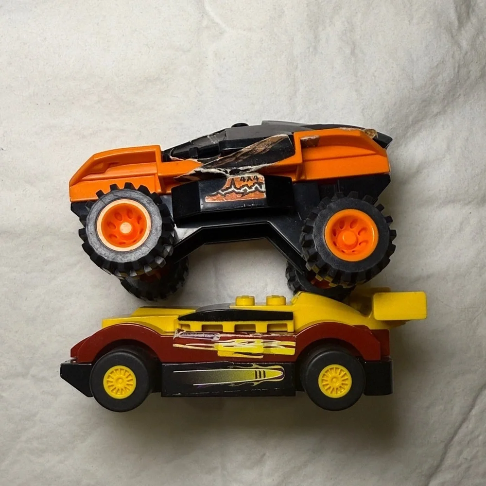 Hot Wheels Blimp 2008 and 2 LEGO Happy Meal Racers 2009 Vintage Toys EUC